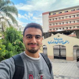 مصطفي عكاشه